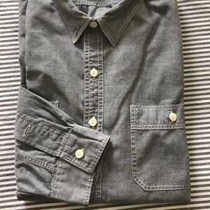 Men’s JCrew Chambray Button Down shirt
